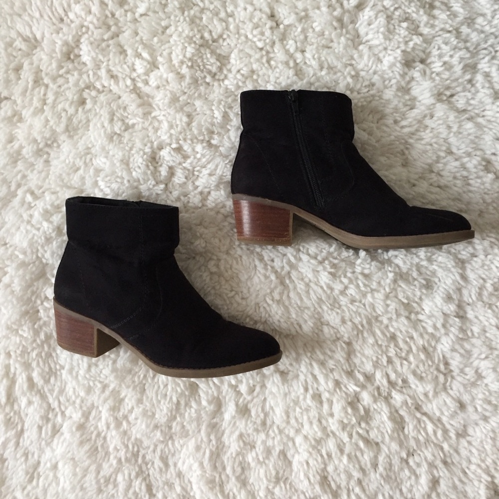 Ruff Hewn Black Booties